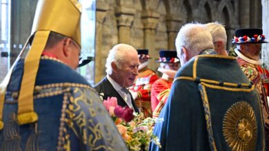 King Charles III praises humanitarian workers in Easter message